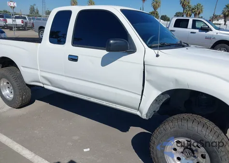 1997 Toyota Tacoma z USA, uszkodzony, nr VIN 4TAWM72N0VZ272076